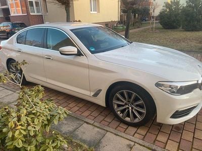 Gebraucht BMW 520 Efficient Dynamics 190 PS (139 kW) 2018 Weiß Limousine
