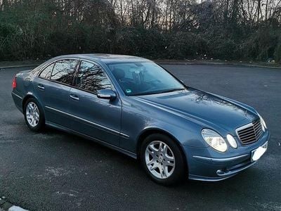 Gebraucht Mercedes E280 Avantgarde 190 PS (139 kW) 2006 Blau Limousine