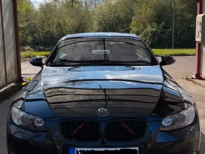 Gebraucht BMW 320 Cabriolet 170 PS (125 kW) 2008 Schwarz Cabrio