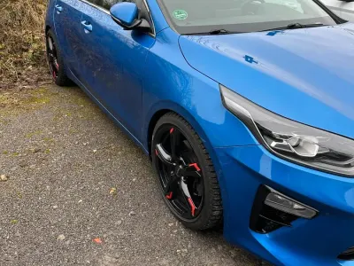 Gebraucht Kia Ceed Spirit 140 PS (102 kW) 2018 Blau Kleinwagen
