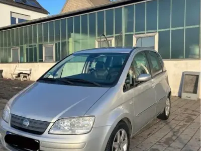 Usata Fiat Idea 80 CV (58 kW) 2006 Argento Monovolume