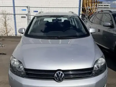Gebraucht VW Golf Plus Cross Comfortline 102 PS (75 kW) 2009 Grau Limousine