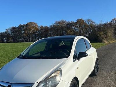 Second-hand Opel Corsa Edition 101 CP (74 kW) 2013 Alb Hatchback