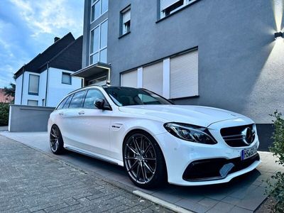 Mercedes C63 AMG