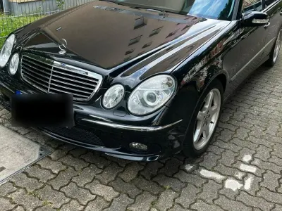 Gebraucht Mercedes E500 306 PS (225 kW) 2005 Schwarz Kombi