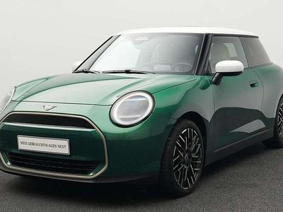 Brugt Mini Cooper Favoured 135 kW (184 HK) 2024 Grøn Hatchback