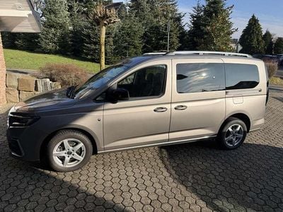 Gebraucht Ford Grand Tourneo Connect Titanium 122 PS (89 kW) 2023 Grau Van / Kleinbus