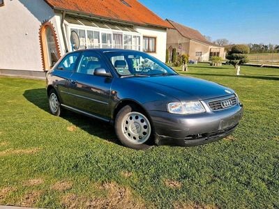 Usata Audi S3 101 CV (74 kW) 1999 Grigio Utilitaria