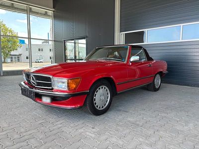 Usata Mercedes 560 231 CV (169 kW) 1987 Rosso Cabrio
