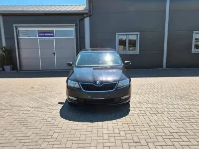 Gebraucht Skoda Rapid Ambition 95 PS (69 kW) 2018 Schwarz Kleinwagen