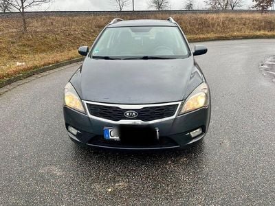 Andere farben Gebraucht 2010 Kia Ceed Kleinwagen | 2.850 € (Guter Preis)