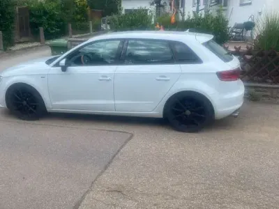 Gebraucht Audi A3 S-Line 125 PS (91 kW) 2013 Weiß Limousine