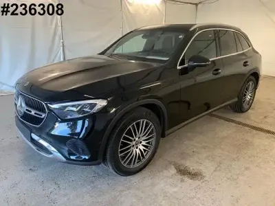 Gebraucht Mercedes GLC200 Avantgarde 227 PS (166 kW) 2023 Schwarz  unilack SUV