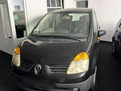 Schwarz Gebraucht 2004 Renault Modus Van / Kleinbus | 1.650 €