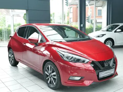 Gebraucht Nissan Micra N-Connecta 90 PS (66 kW) 2017 Rot Kleinwagen