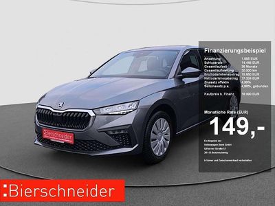 Graphitegrau metallic Gebraucht 2025 Skoda Scala Essence Kleinwagen | 18.990 € (Superpreis)