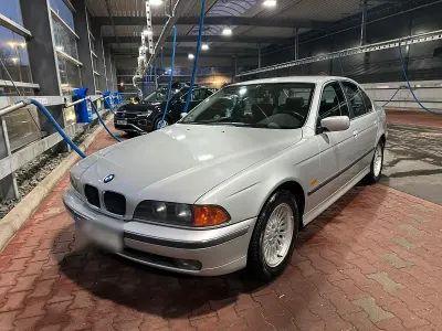 Gebraucht BMW 520 M Sport 150 PS (110 kW) 1999 Silber Limousine
