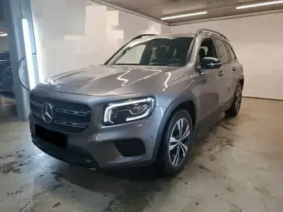 Gebraucht Mercedes GLB200 Night 150 PS (110 kW) 2021 Grau SUV