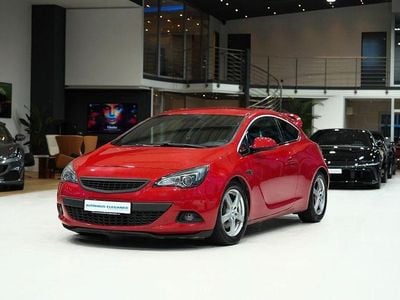 Rot Gebraucht 2012 Opel Astra GTC Innovation Coupé | 6.480 € (Fairer Preis)