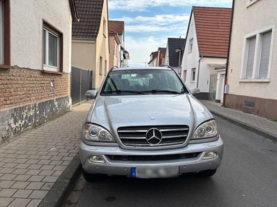 Gebraucht Mercedes ML500 292 PS (214 kW) 2002 Grau SUV