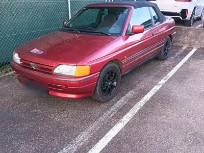 Gebraucht Ford Escort Cabriolet 105 PS (77 kW) 1994 Cabrio