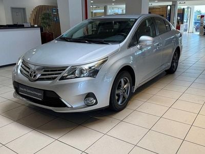 Usata Toyota Avensis Life 147 CV (108 kW) 2012 Argento Berlina