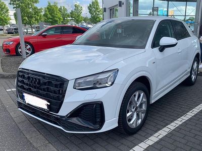 Weiß Gebraucht 2025 Audi Q2 S-Line SUV | 28.000 € (Superpreis)