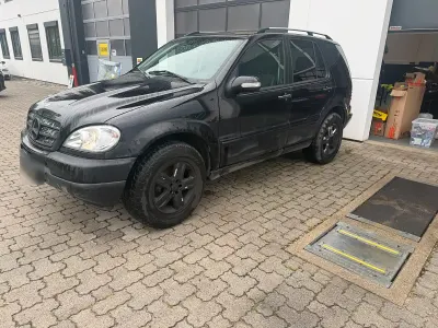 Brugt Mercedes ML270 163 HK (119 kW) 2004 Sort SUV