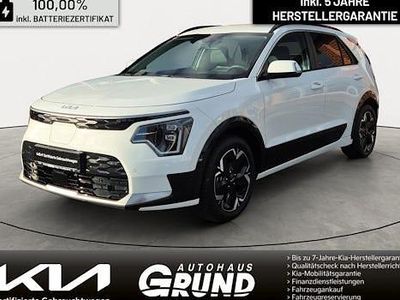 Weiß Gebraucht 2022 Kia Niro Vision SUV | 23.990 € (Fairer Preis)