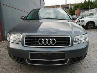 Gebraucht Audi A4 131 PS (96 kW) 2001 Grau Limousine