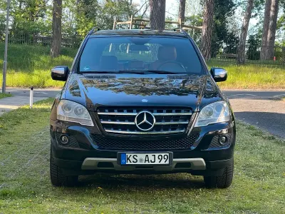 Gebraucht Mercedes ML300 204 PS (150 kW) 2010 Schwarz SUV