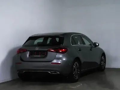 Gebraucht Mercedes A180 Progressive 136 PS (100 kW) 2025 Grau Limousine