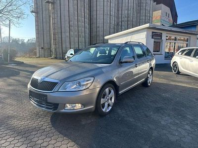 Gelb Gebraucht 2009 Skoda Octavia Ambiente Kombi | 3.990 €