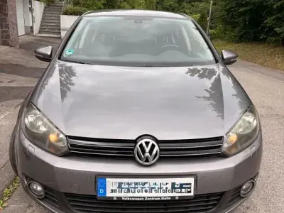 Gebraucht VW Golf VI Team 105 PS (77 kW) 2010 Grau Kleinwagen