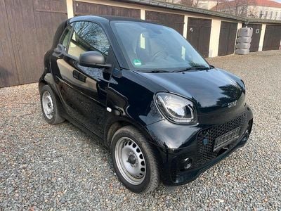 Schwarz Gebraucht 2021 Smart ForTwo Coupé Kleinwagen | 8.450 € (Fairer Preis)