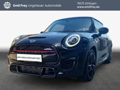 Gebraucht Mini John Cooper Works 231 PS (169 kW) 2020 Midnight black metallic Kleinwagen