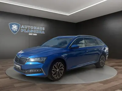 Gebraucht Skoda Superb LAURIN & KLEMENT 200 PS (147 kW) 2023 Raceblau Kombi