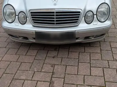 Gebraucht Mercedes CLK320 Elegance 218 PS (160 kW) 2002 Silber Cabrio
