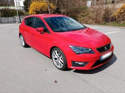 Gebraucht Seat Leon FR 122 PS (89 kW) 2014 Rot Limousine