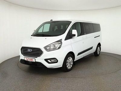 Second-hand Ford Tourneo Trend 131 CP (96 kW) 2021 Alb Monovolum