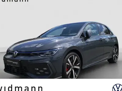 Gebraucht VW Golf VIII GTE 272 PS (200 kW) 2024 Delfingrau metallic / schwarz Limousine