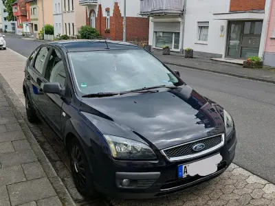 Gebraucht Ford Focus 115 PS (84 kW) 2005 Blau Kombi