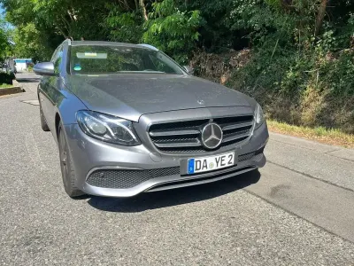 Gebraucht Mercedes E220 194 PS (142 kW) 2018 Grau Limousine
