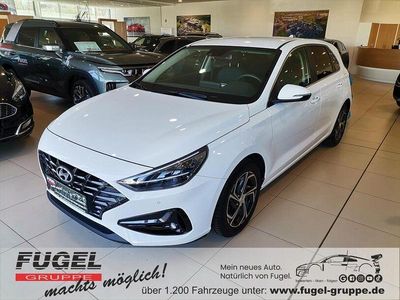 Usata Hyundai i30 120 CV (88 kW) 2022 Bianco Berlina