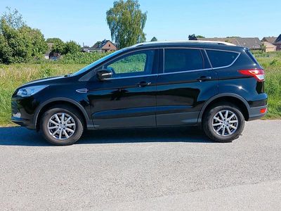 Gebraucht Ford Kuga 150 PS (110 kW) 2016 Schwarz SUV