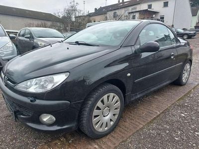 Schwarz Gebraucht 2001 Peugeot 206 CC Platinum Cabrio | 940 € (Guter Preis)