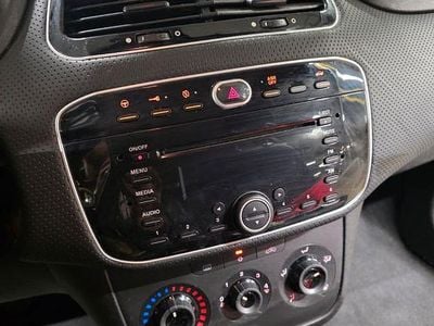 Gebraucht Fiat Punto Evo 69 PS (50 kW) 2011 Blau Kleinwagen