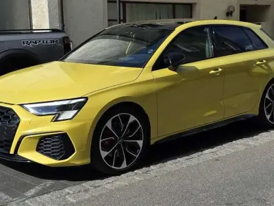Gebraucht Audi S3 Sportback 310 PS (228 kW) 2023 Pythongelb metallic Kleinwagen