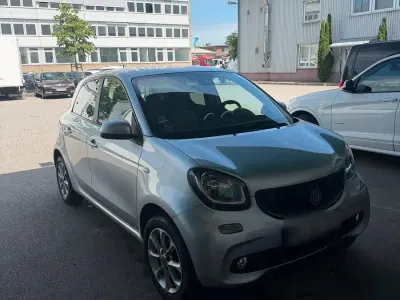 Gebraucht Smart ForFour Brabus 71 PS (52 kW) 2015 Silber Kleinwagen