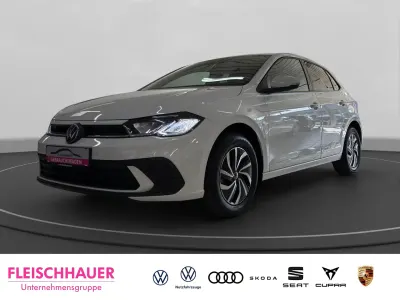 Usata VW Polo Life 80 CV (58 kW) 2022 Bianco Utilitaria